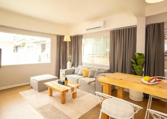 Апартаменты Cozy For 3 Guests In The Heart Of Silom - 3b *