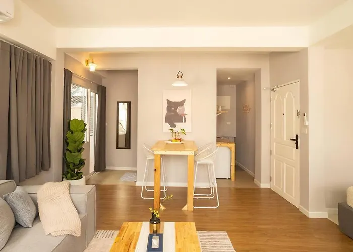 Cozy For 3 Guests In The Heart Of Silom - 3b * Бангкок